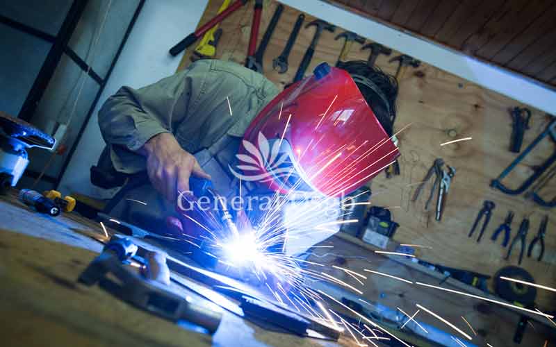 Emniyetli Kaynak Güvenlik Gözlükleri - General OSGB Emniyetli Kaynak Güvenlik Gözlükleri - General OSGB